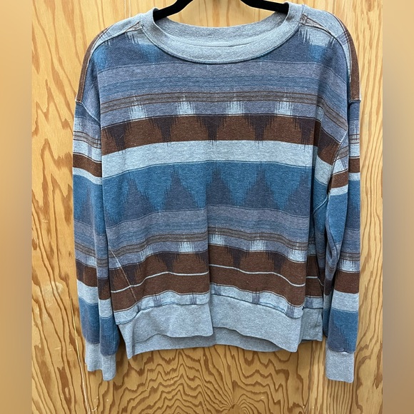 Prana sustainable design top - Picture 2 of 3